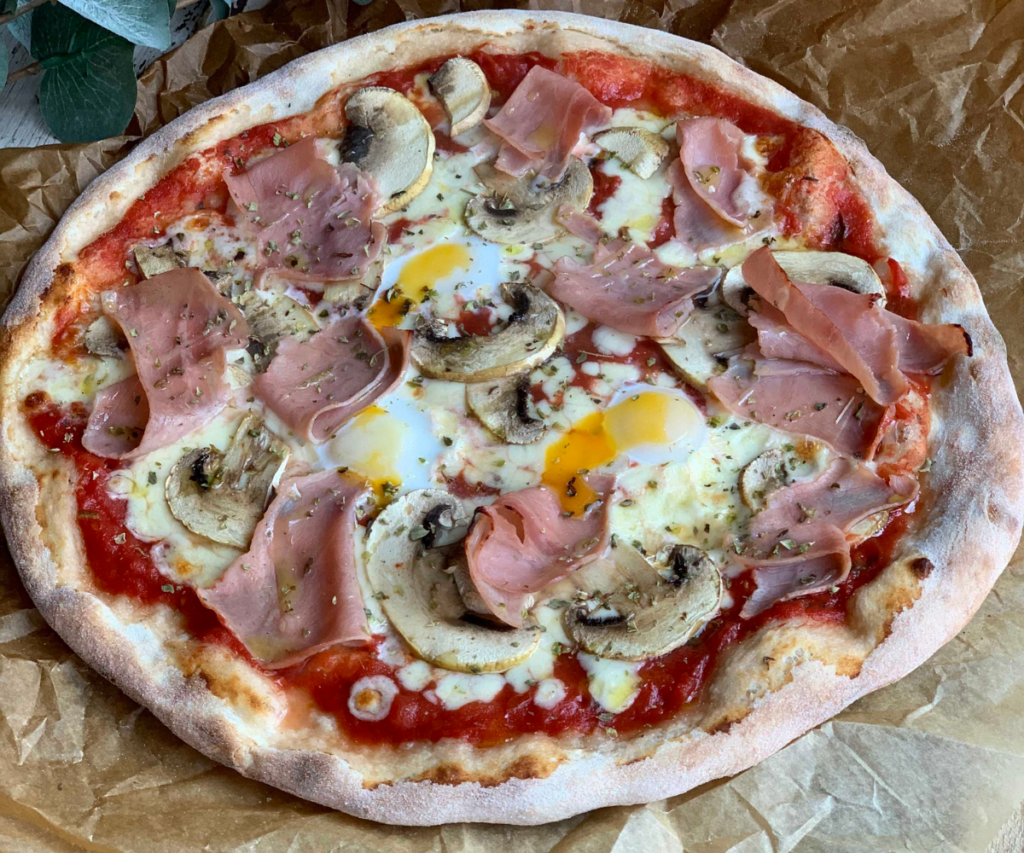 Pizza prosciutto e funghi