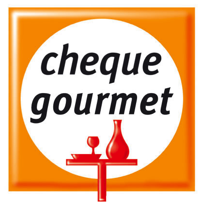 Canjea tu cheque gourmet en La Famiglia se sienta a la mesa