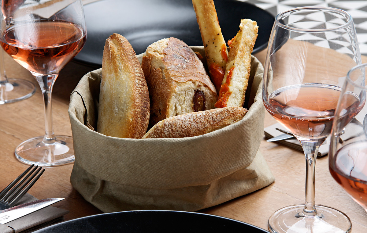 Pan para acompañar los antipasti