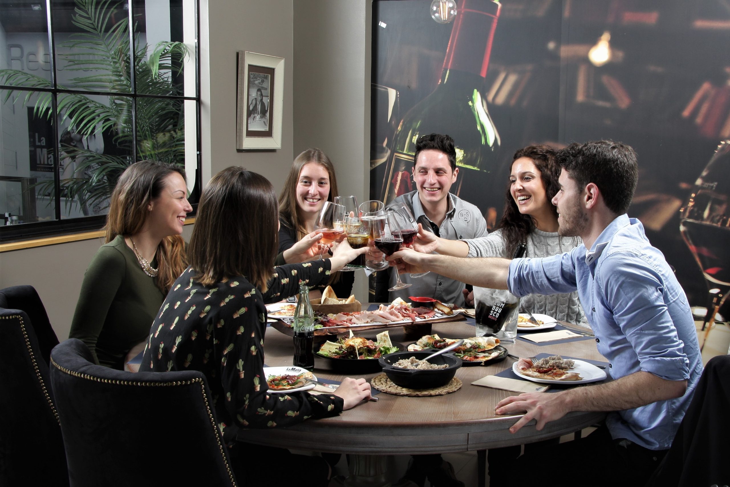 ¿Pensando ya en el final de carrera? La mejor cena, con ‘La Famiglia se sienta a la mesa’