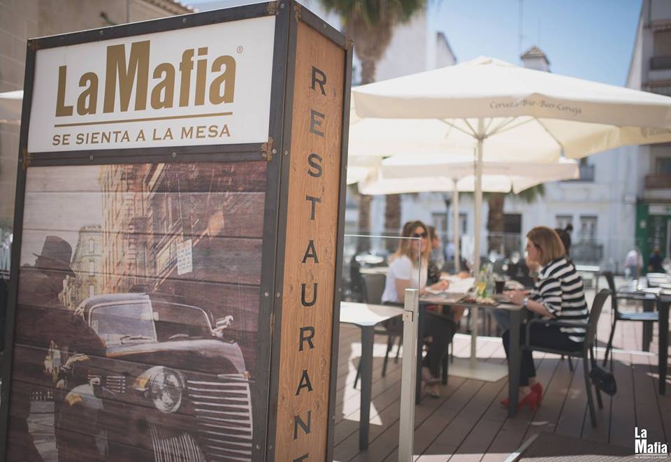 foto de una terraza de los restaurantes la mafia