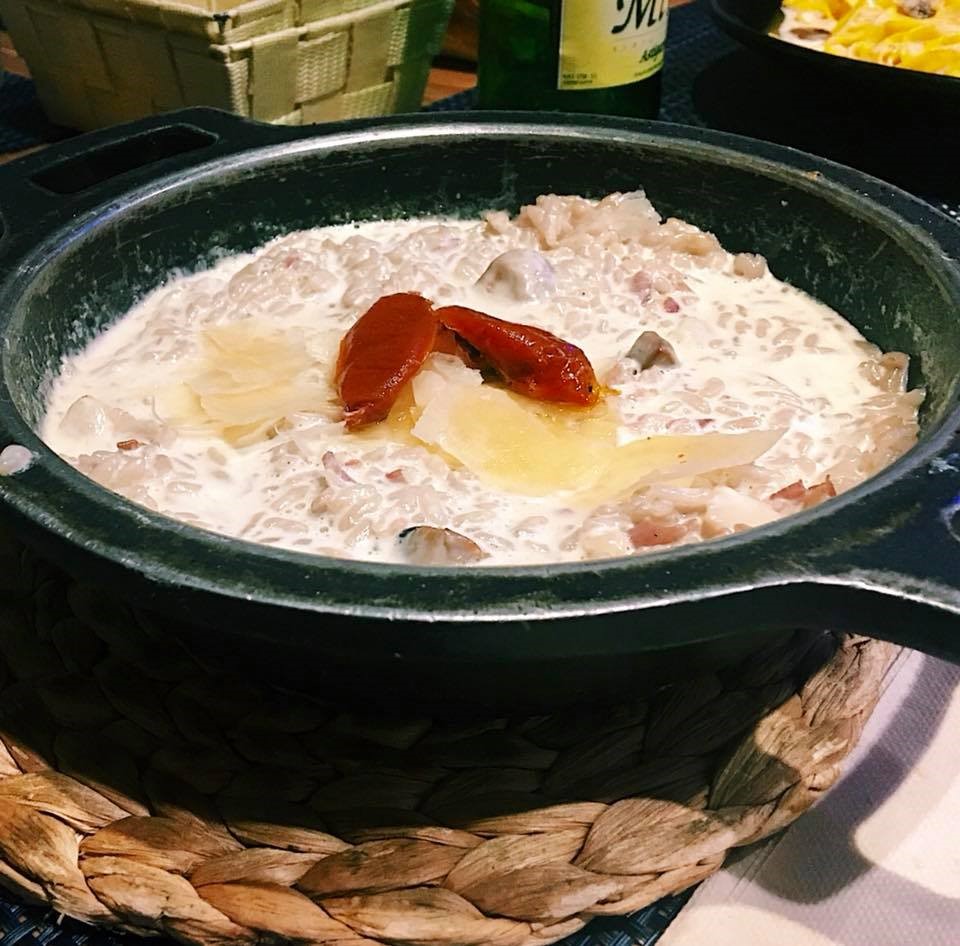 El secreto del risotto de La Famiglia se sienta a la mesa