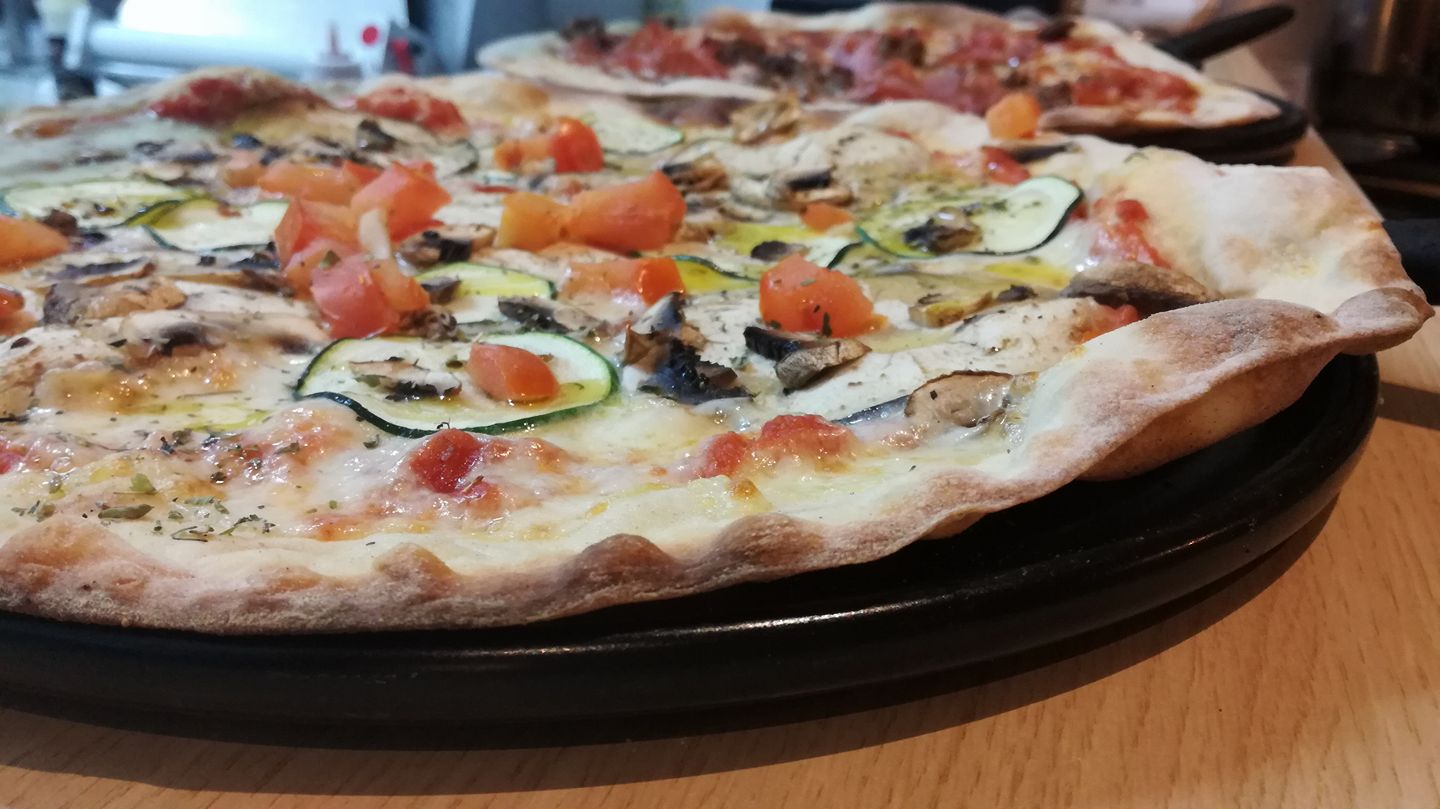 Pizzas al horno de piedra apuesta por el sabor 2