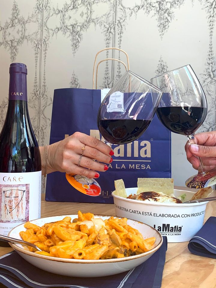 La Famiglia se sienta a la mesa también llegará a Portugal