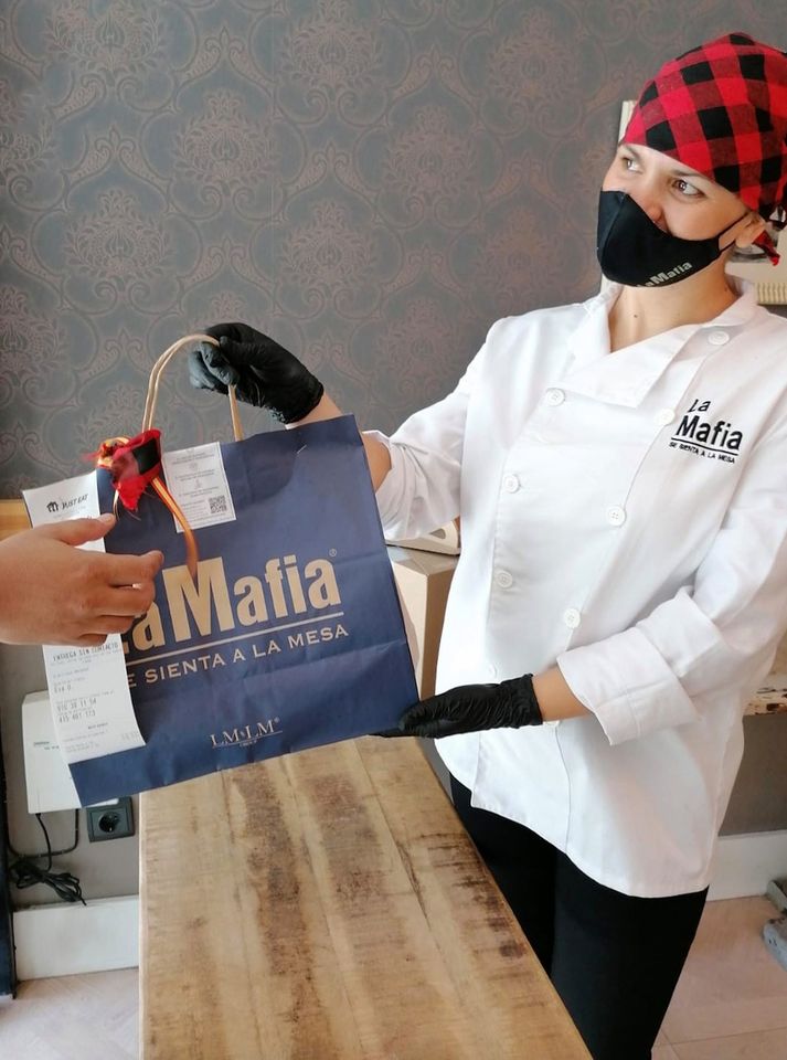 servicio para recoger de comida italiana