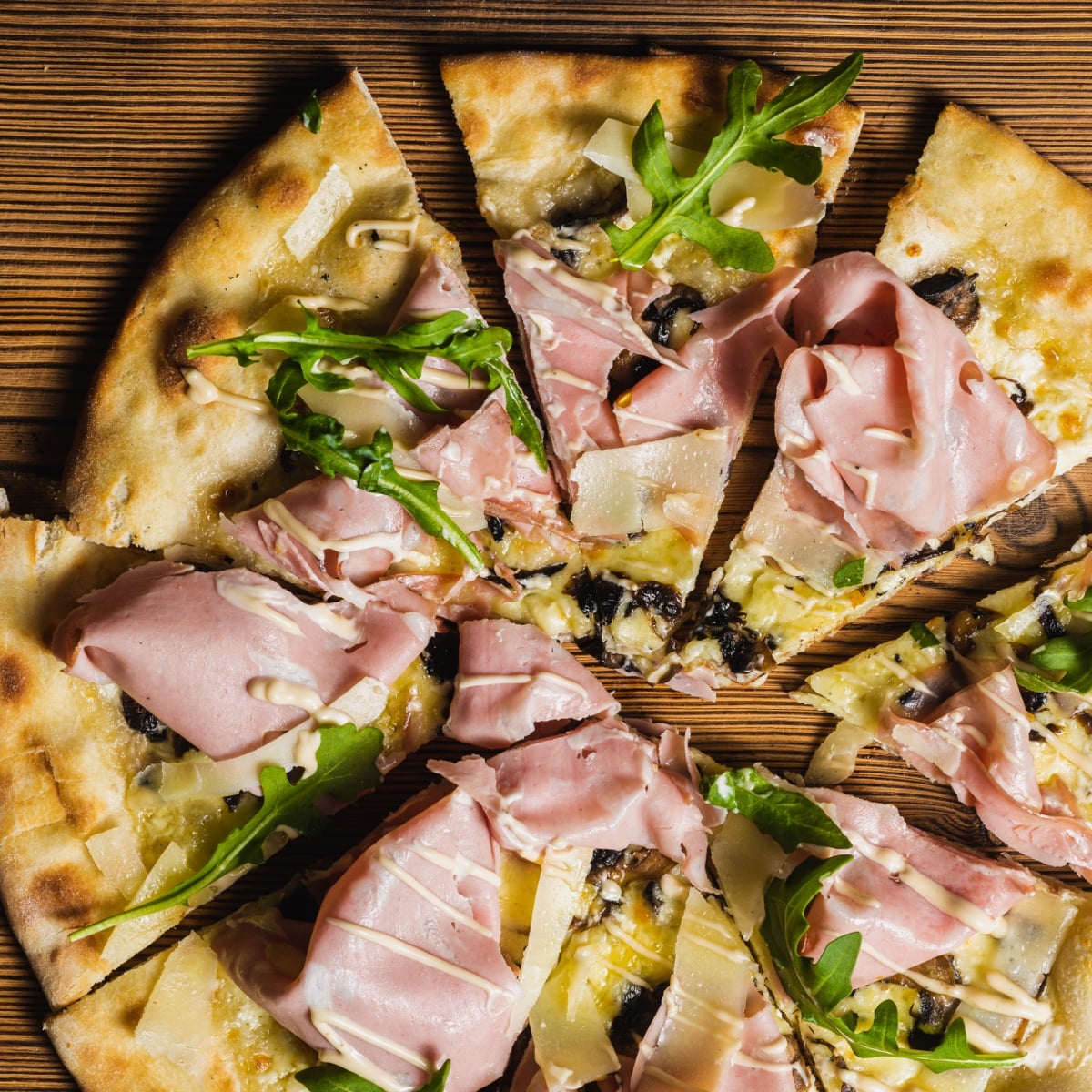 Duelo de pizzas, ¿americana o italiana?