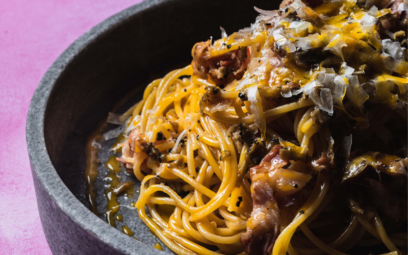 ¿Cómo se hace la salsa carbonara original? Descubre la receta tradicional italiana