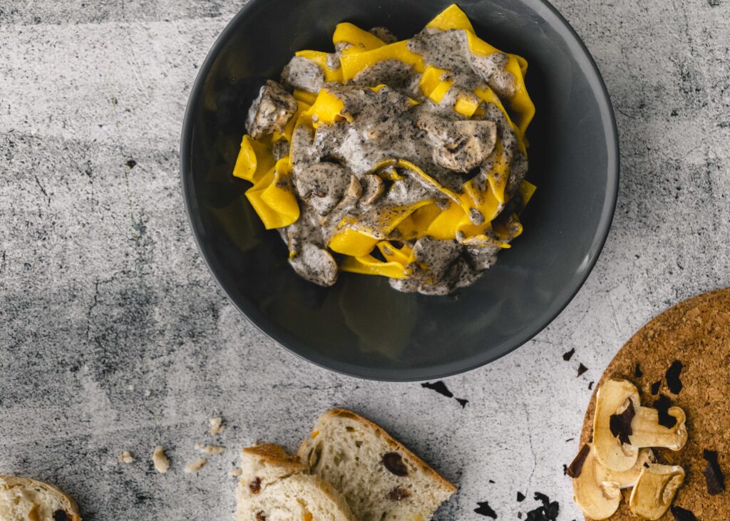 pappardelle con salsa de setas