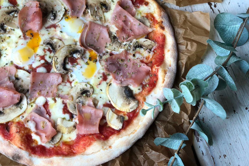 pizza prosciutto e funghi