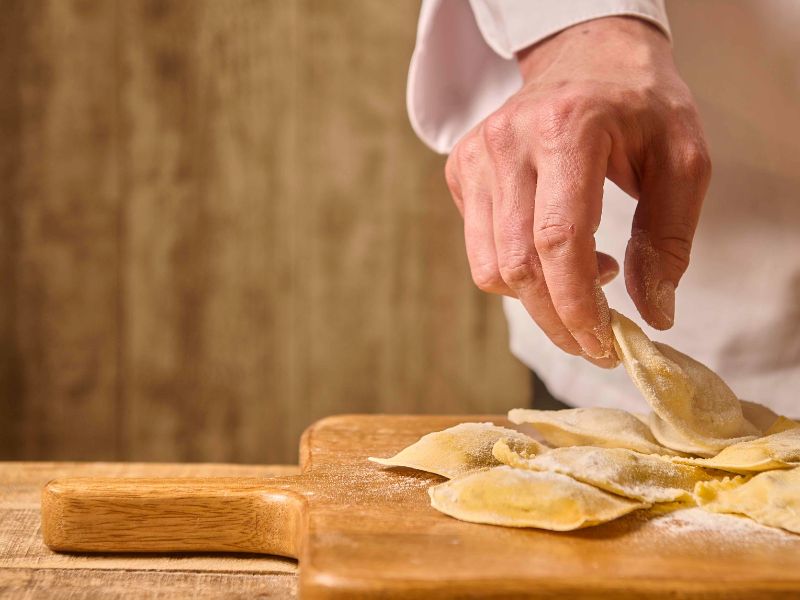 La Famiglia se sienta a la mesa: Un viaje único a Italia a través de nuestros platos