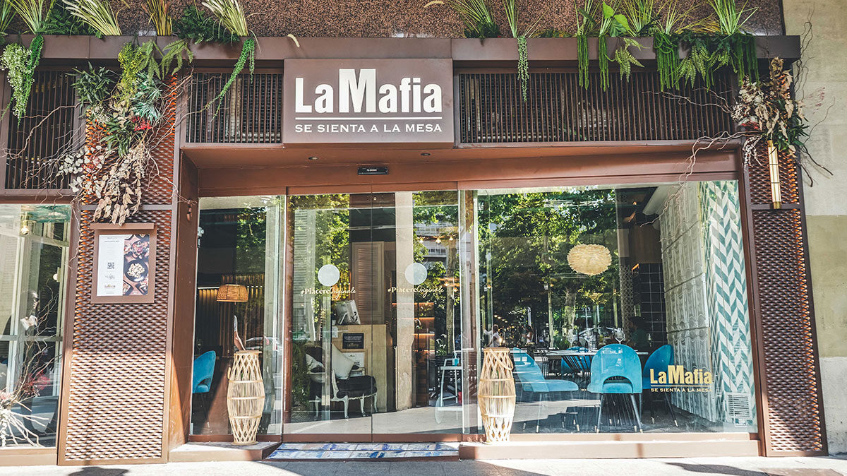 La Famiglia Zaragoza Plaza aragón