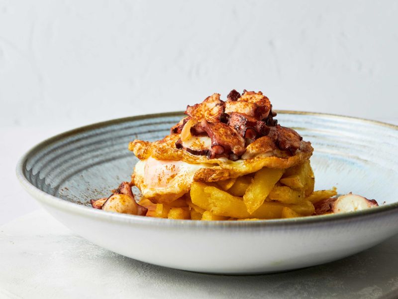 huevos rotos pulpo patatas fritas